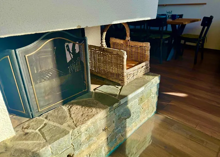 20 2 Beautiful For A Family *